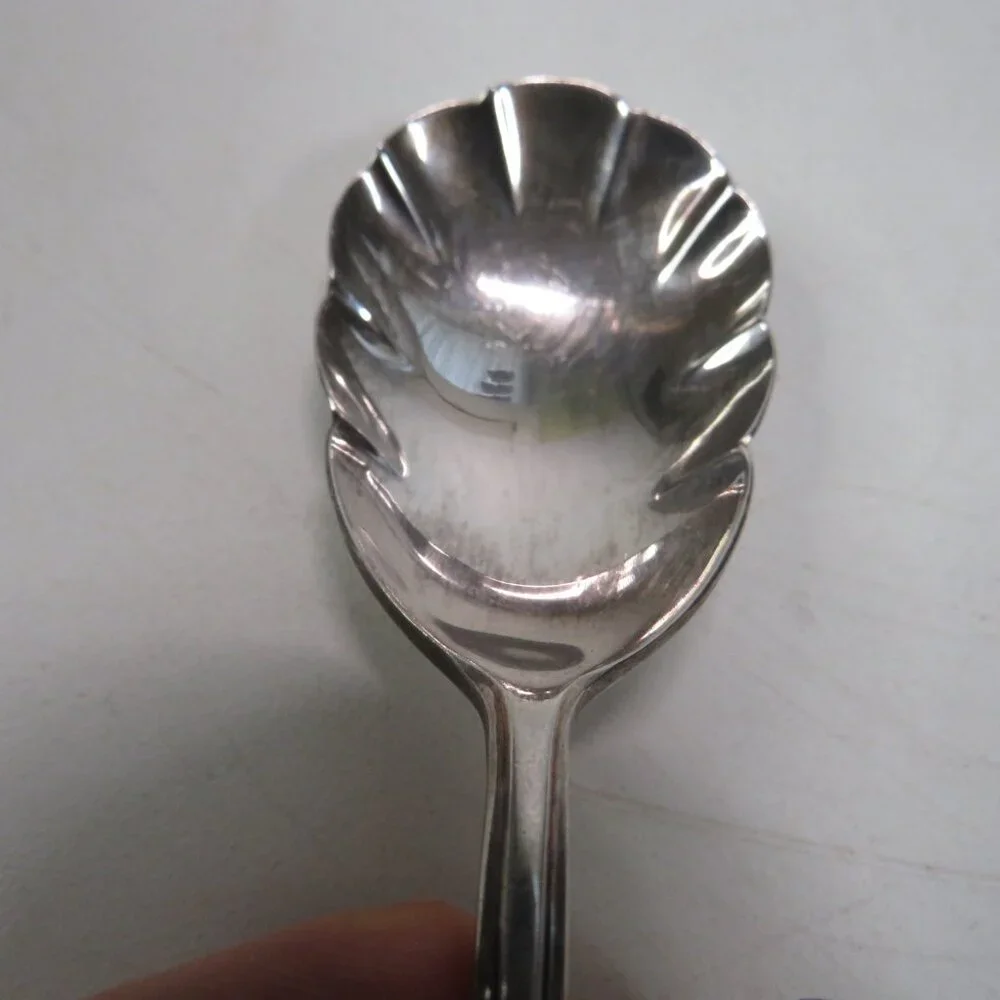 Centennial Shell Sugar Spoon 1847 Rogers Bros Silver Plated
